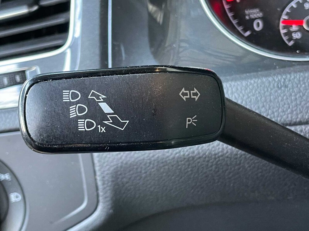 Volkswagen Golf 1.0 TSI CL Bns 116PS 2019, G-854-NF