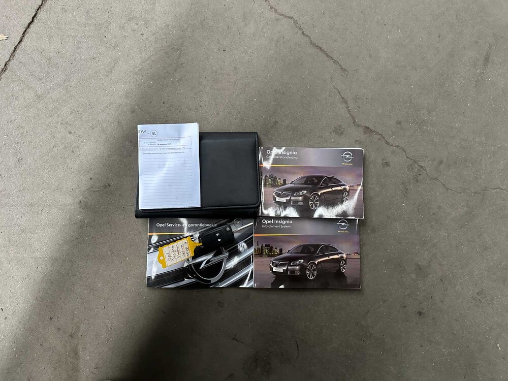 Opel Insignia Sports Tourer 1.4 T EcoF. Bns Ed 140PS 2011,00-SJP-9