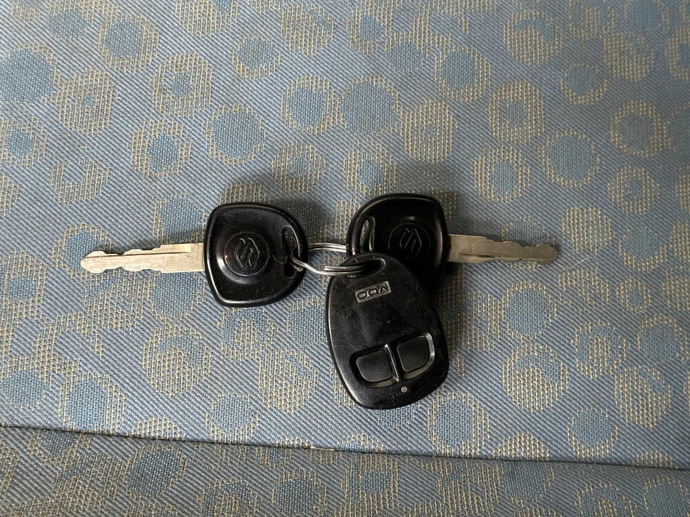 Suzuki Kombi R 1.3 GL 76PS 2001, 75-GS-JN