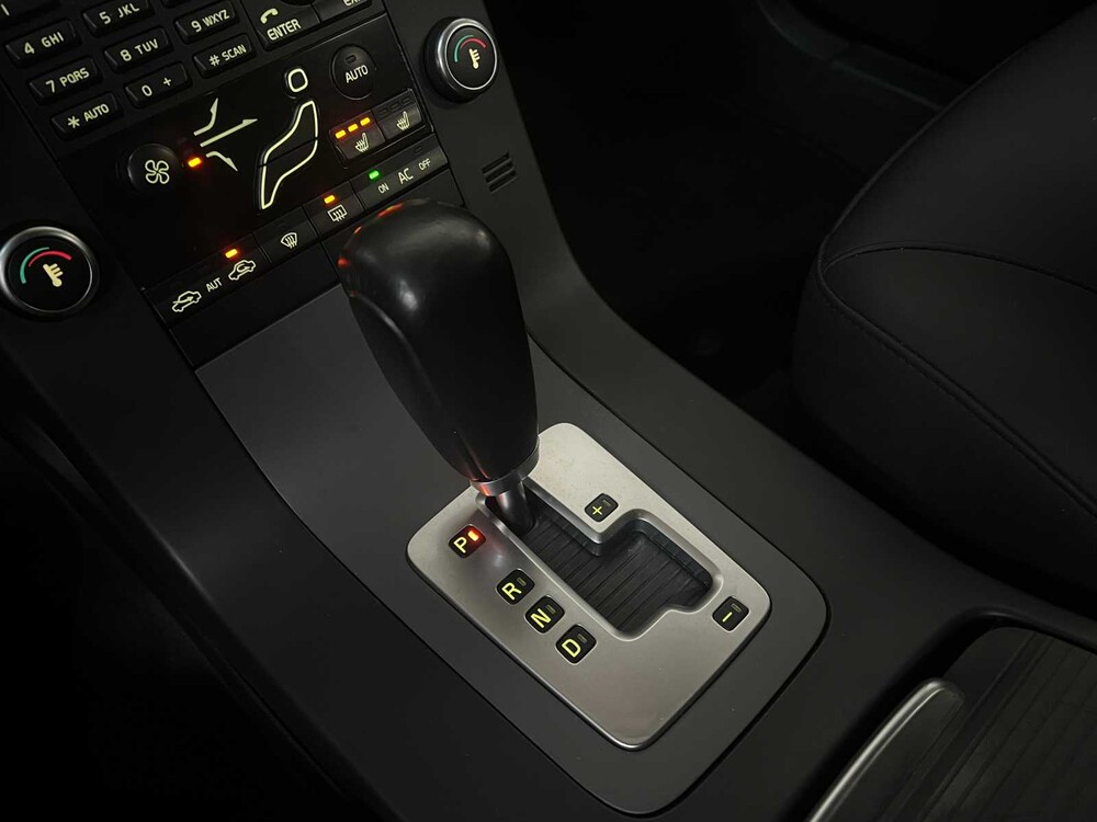 Volvo V70 145PS 2009, H-832-ZN