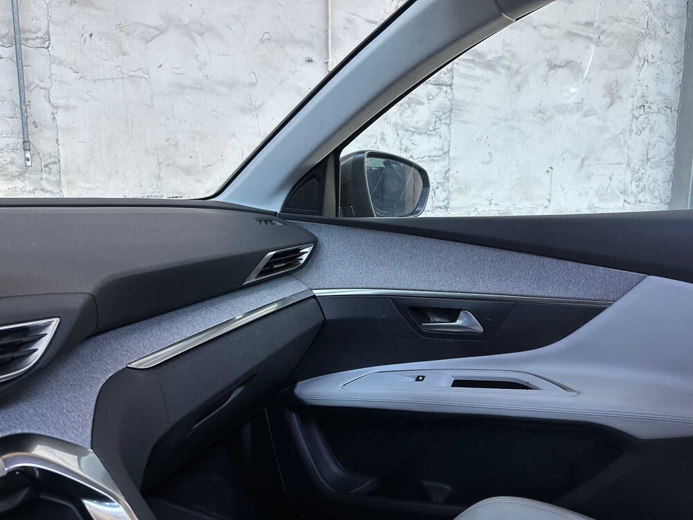 Peugeot 3008 1.2 PureTech BL Prem 131PS 2018, SR-220-G