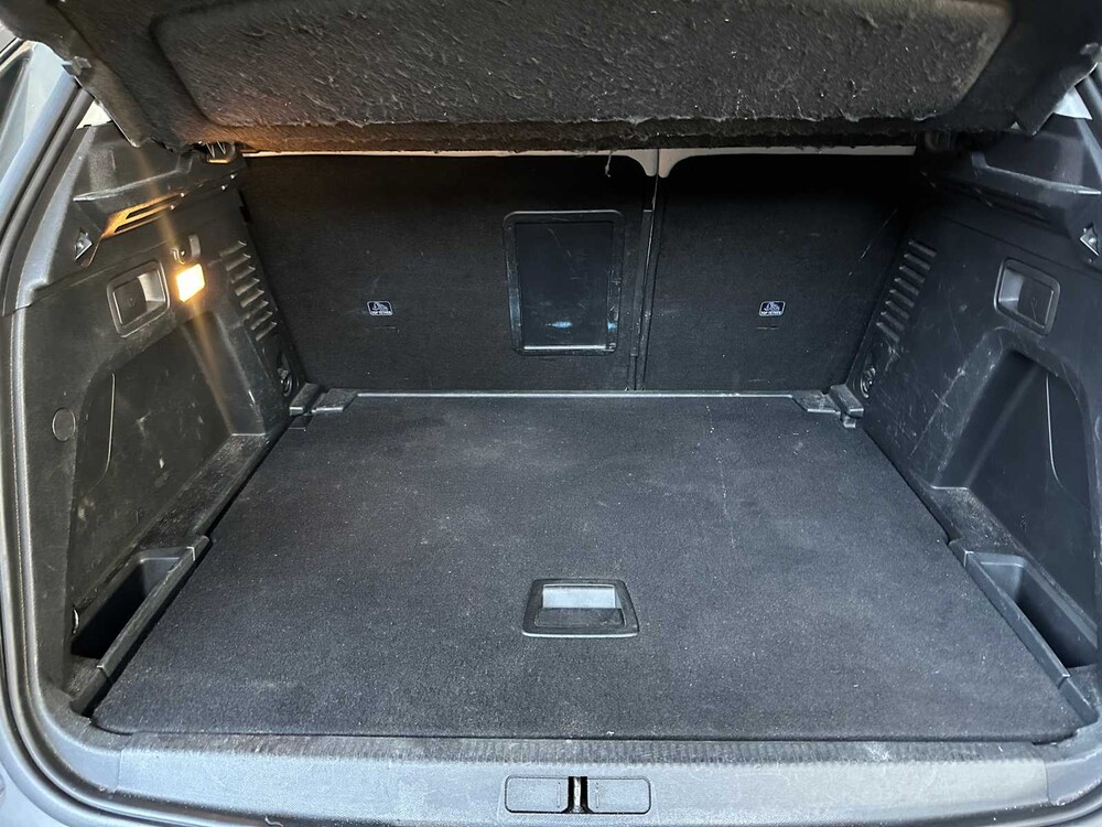 Peugeot 3008 1.2 PureTech BL Prem 131PS 2018, SR-220-G