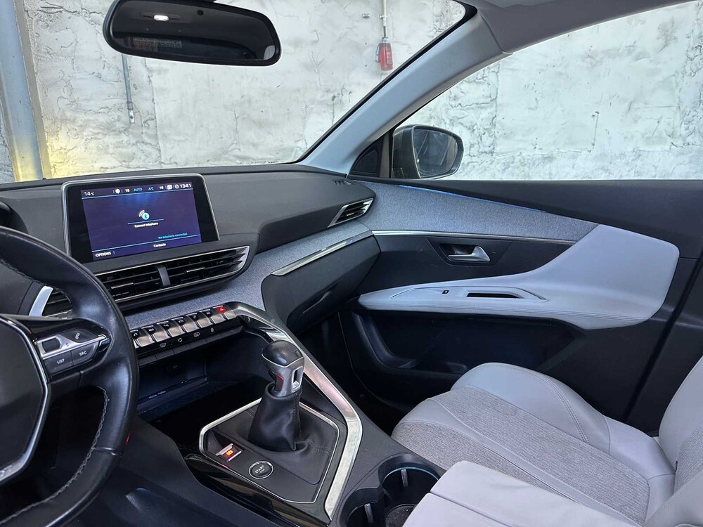 Peugeot 3008 1.2 PureTech BL Prem 131PS 2018, SR-220-G