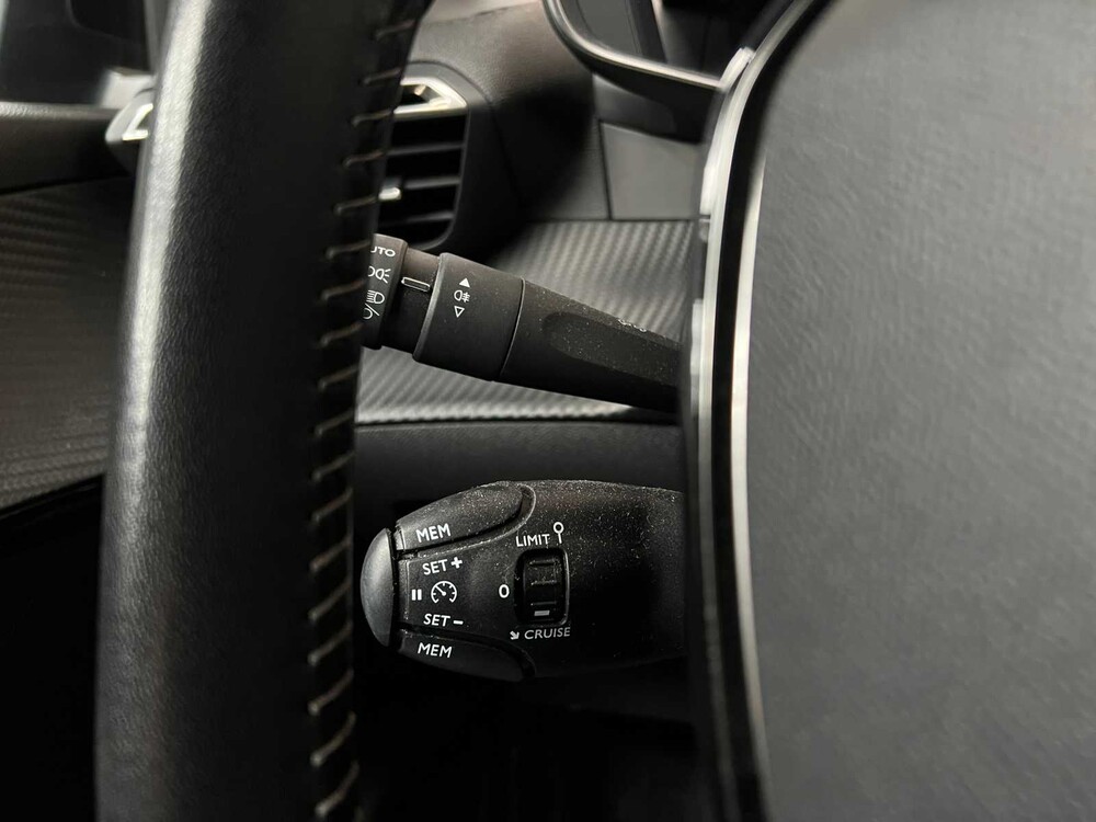 Peugeot 208 1.2 PT BL Allure 101PS 2020, H-164-VK