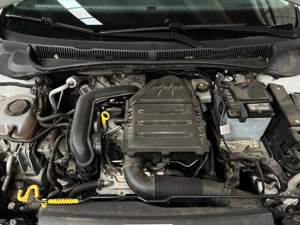 Volkswagen Polo 1.0 TSI Comfortline 95hp 2019, XR-558-N