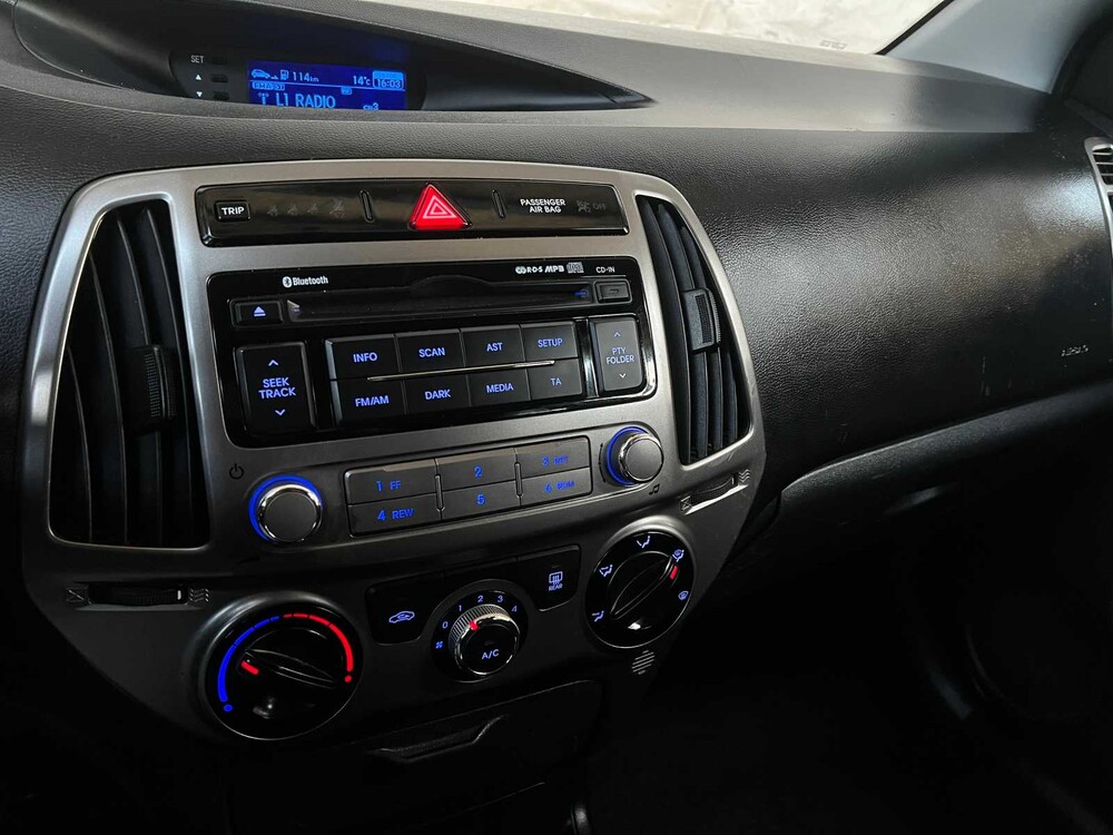 Hyundai i20 1.2 Blue Drive 86PS 2014, 6-XDH-88
