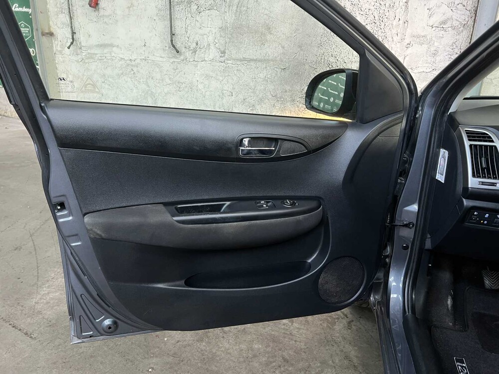 Hyundai i20 1.2 Blue Drive 86PS 2014, 6-XDH-88