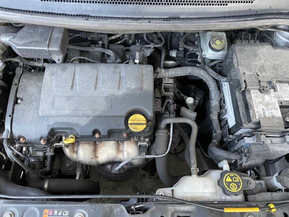 Opel Corsa 1.4 Online Edition 90hp 2017, PT-568-G