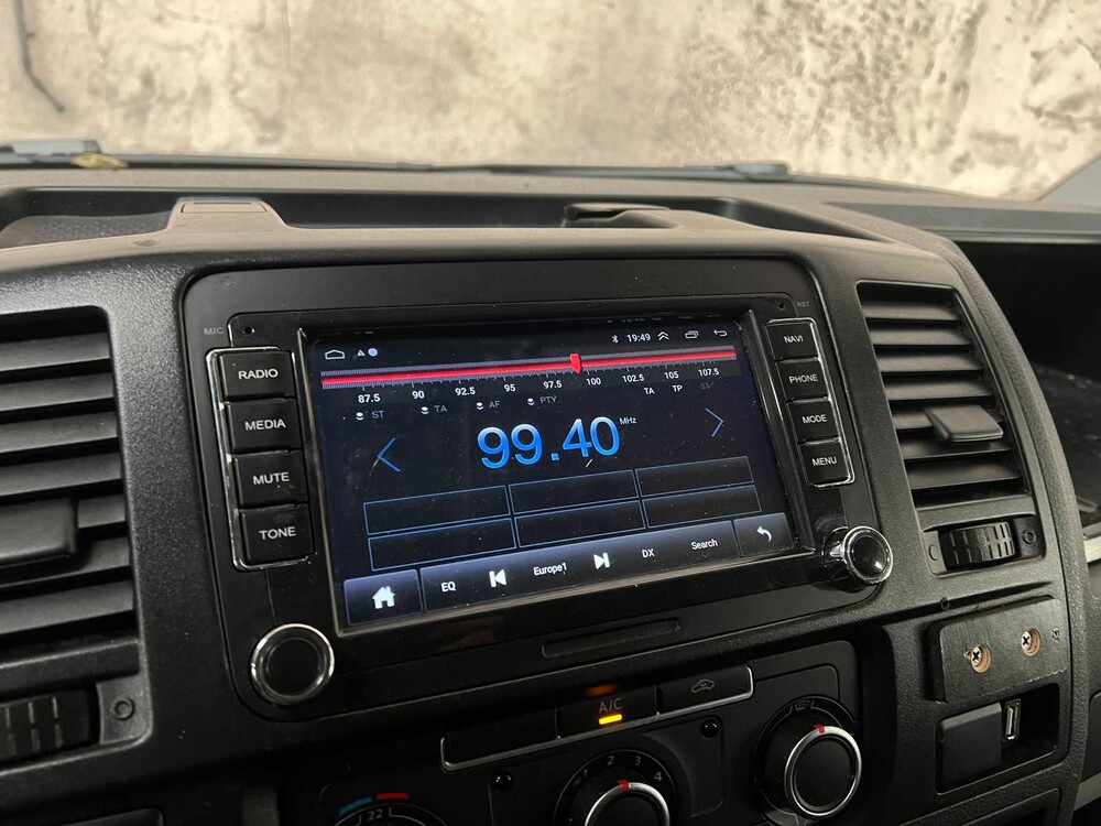 Volkswagen Transporter 2.0 TDI L1H1 Com. DC 140PS 2014, VJ-061-B