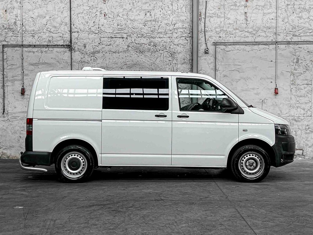 Volkswagen Transporter 2.0 TDI L1H1 Com. DC 140PS 2014, VJ-061-B