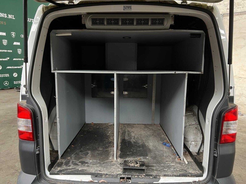 Volkswagen Transporter 2.0 TDI L1H1 Com. DC 140PS 2014, VJ-061-B