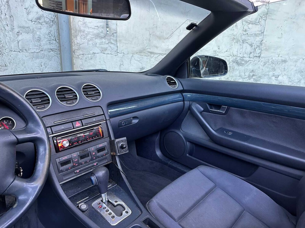 Audi A4 Cabriolet 2.5 V6 TDI 163PS 2004, 59-HJX-7