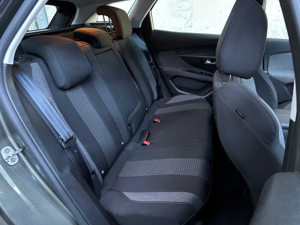 Peugeot 3008 1.2 PureTech BL Exec 131PS 2020, J-663-NF