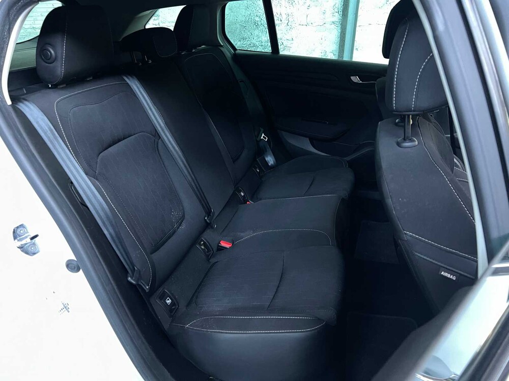 Renault Mégane Kombi 1.3 TCe Limited 140PS 2020, H-053-TB