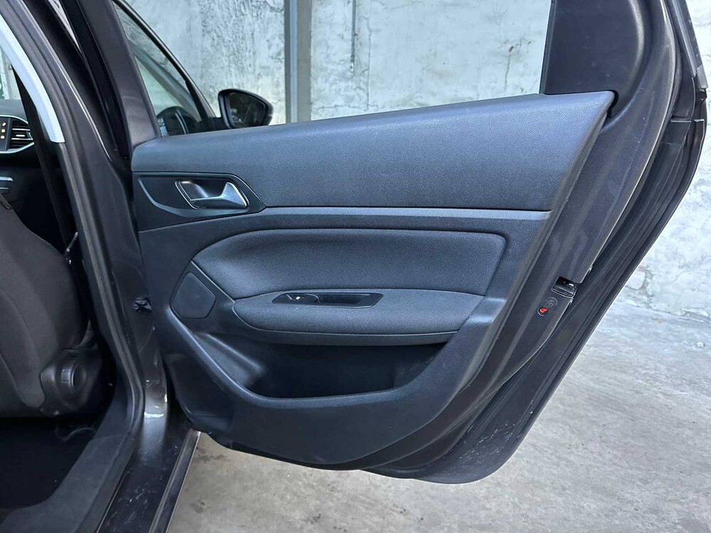 Peugeot 308 SW 1.5 BlueHDi B.L.Pre. 131PS 2019, XS-786-D