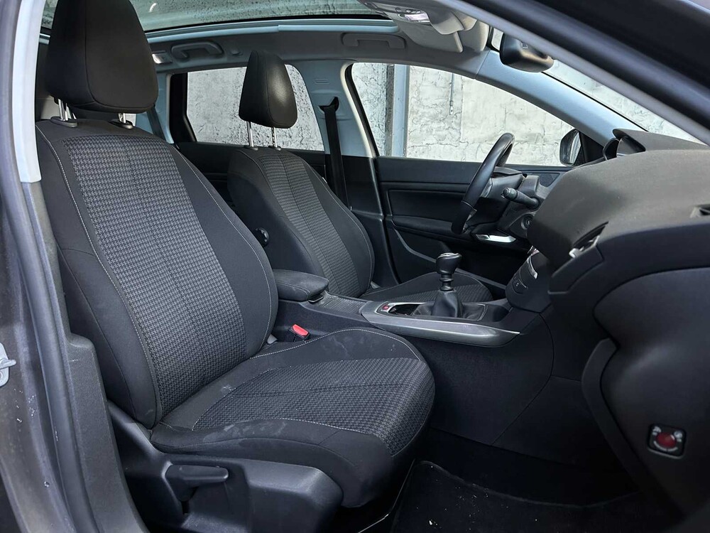 Peugeot 308 SW 1.2 PureT.Blue L. Ex 110PS 2020, H-068-BL