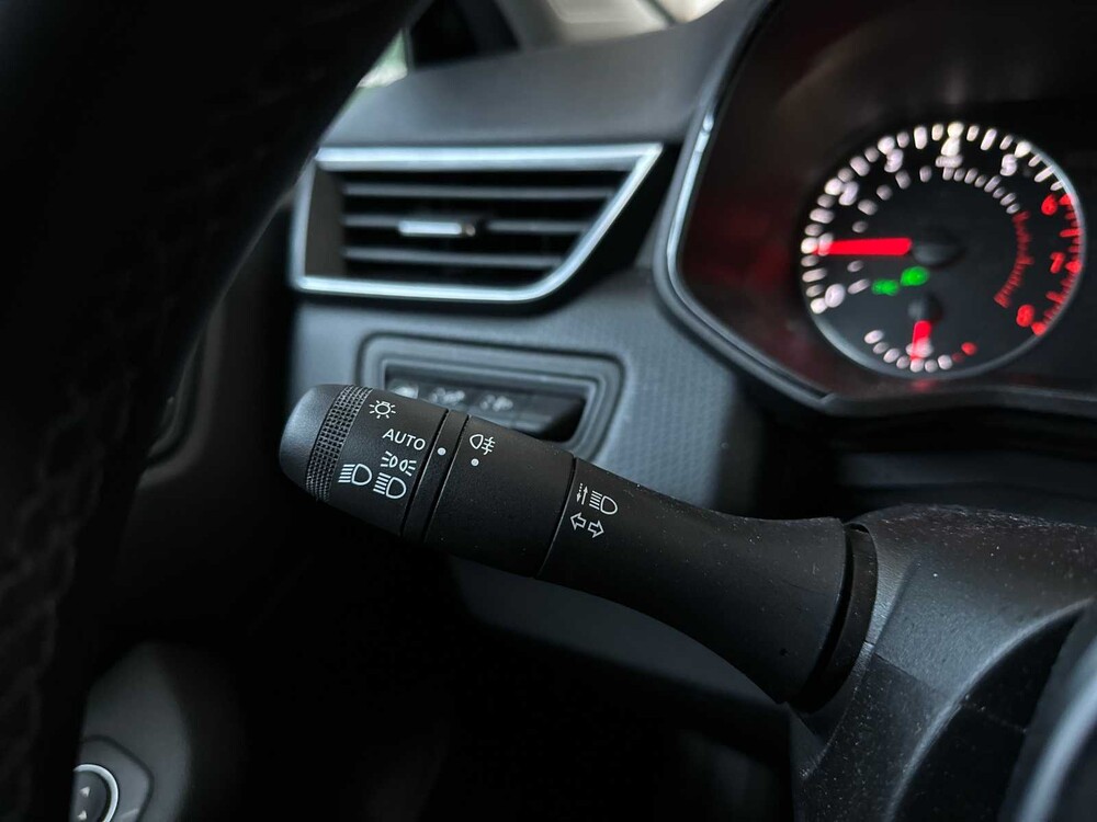 Renault Clio 1.0 TCe Business 91PS 2022, N-633-TV