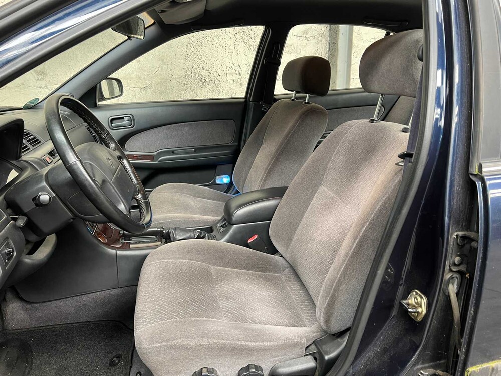 Nissan Maxima QX 2.0 V6 SE 140PS 1996, NL-ZN-98
