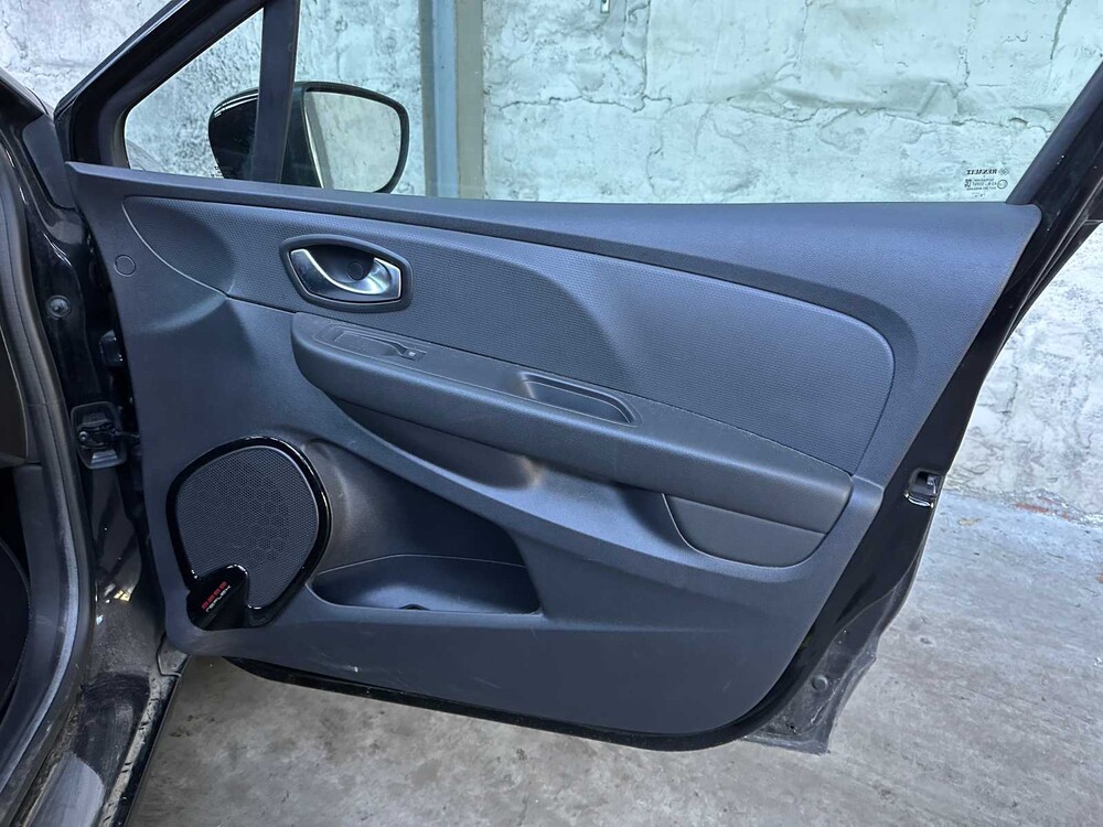 Renault Clio Kombi 0.9 TCe Limited 90PS 2020, H-573-GR