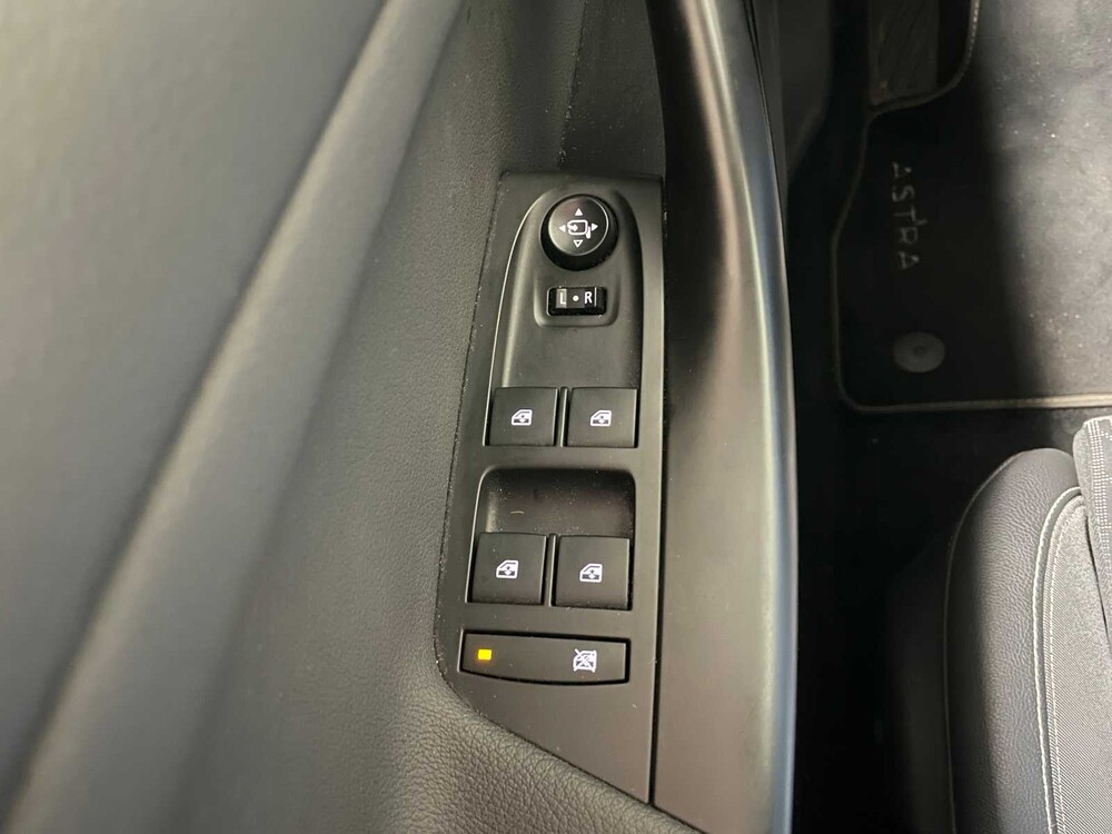 Opel Astra Sports Tourer 1.2 Elegance 110PS 2020, H-965-KT