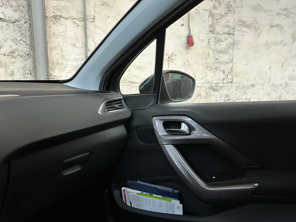 Peugeot 2008 1.2 VTi Active 82PS 2013, 6-SKS-53