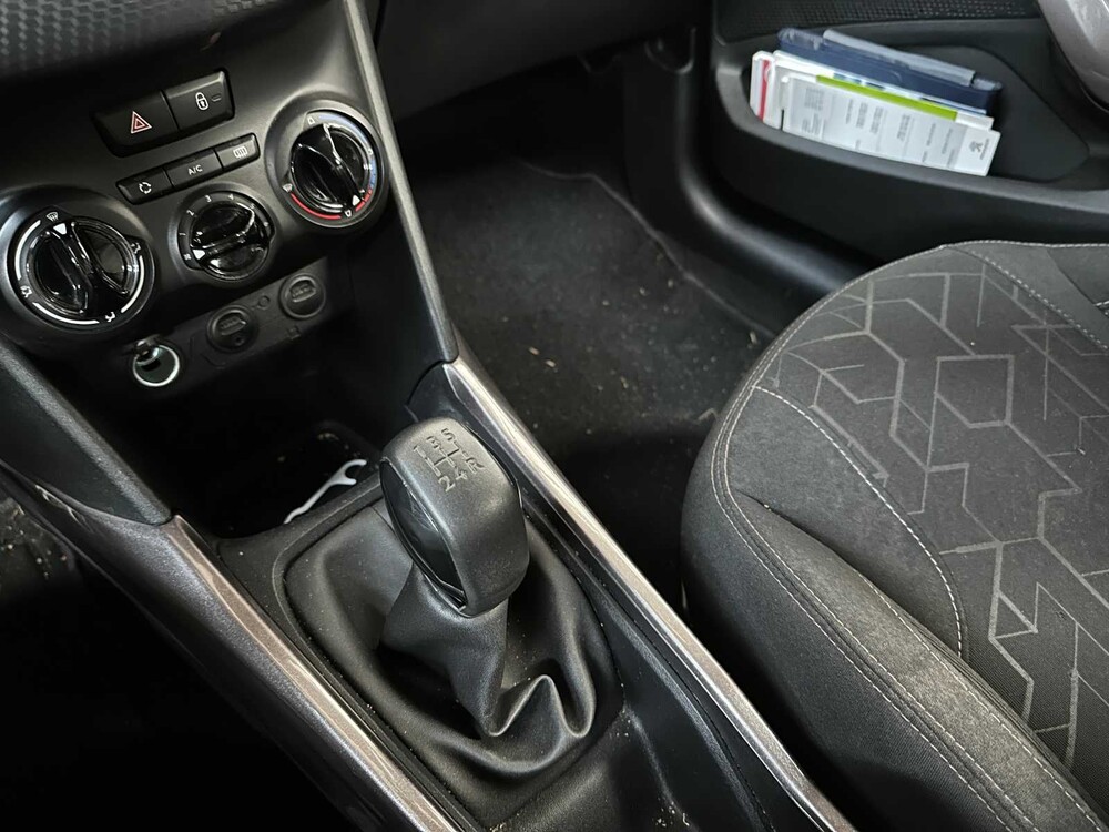 Peugeot 2008 1.2 VTi Active 82PS 2013, 6-SKS-53