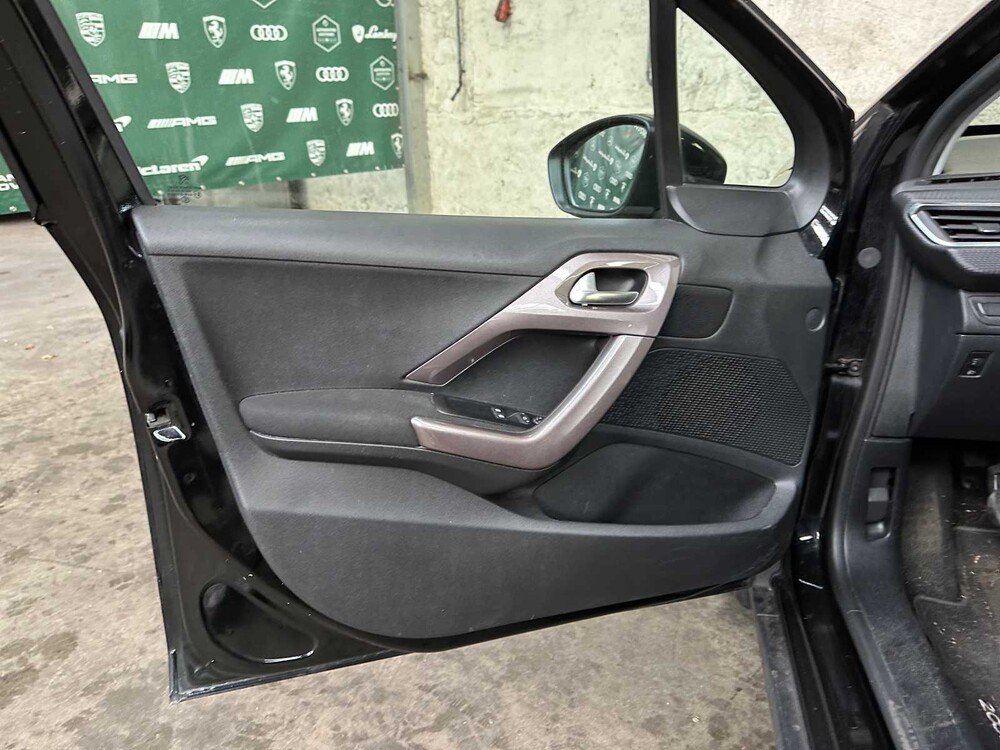 Peugeot 2008 1.2 VTi Active 82PS 2013, 6-SKS-53