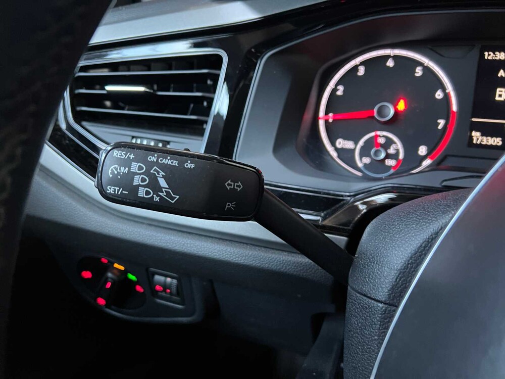 Volkswagen Polo 1.0 TSI Highline 95PS 2019, H-402-RP