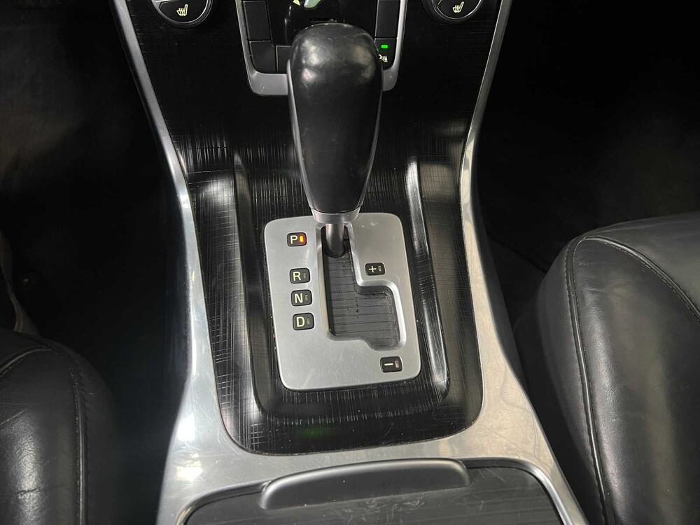 Volvo V70 1.6 T4F Summum 179PS 2012, HS-243-Z