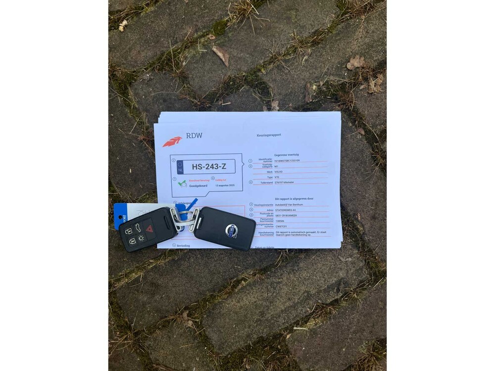 Volvo V70 1.6 T4F Summum 179PS 2012, HS-243-Z