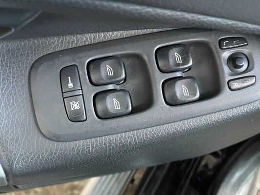 Volvo XC90 2.5 T Summum 209pk 2005, 10-PX-TH