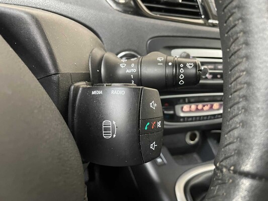 Renault Grand Scénic 1.4 TCe Collection 131pk 2013, TZ-809-F