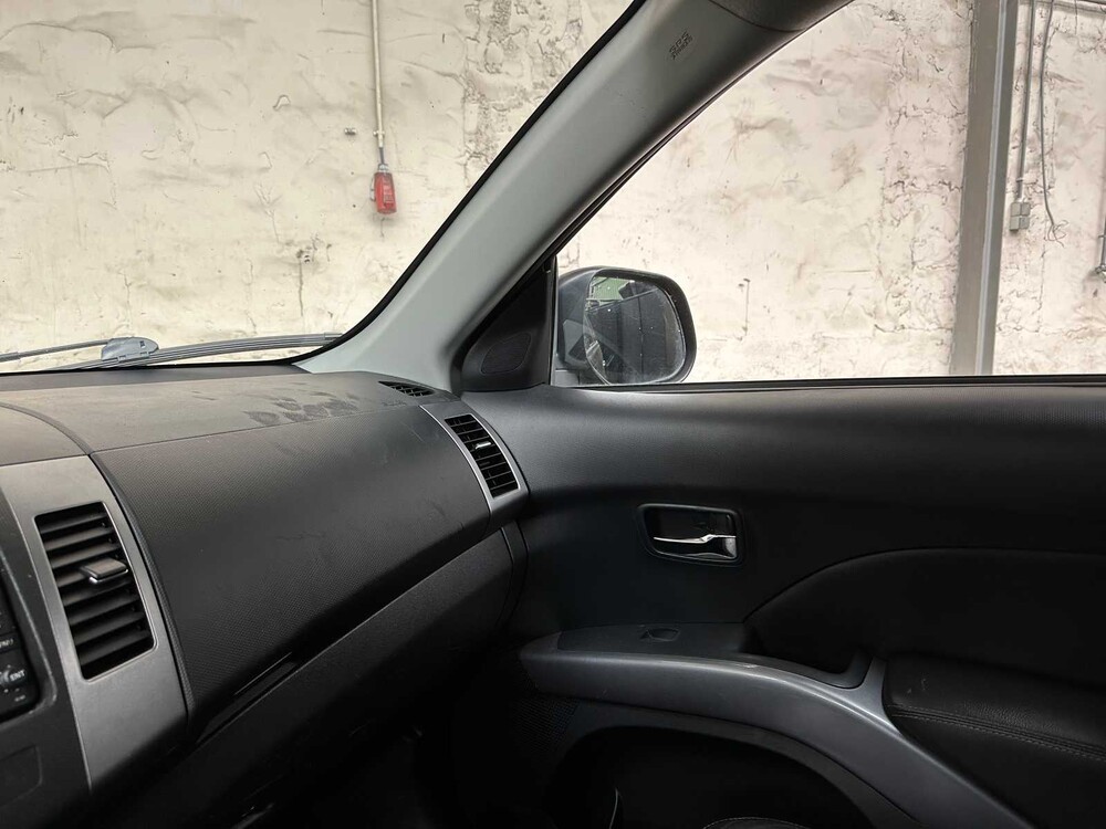 Citroen C-Crosser 2.2 HDiF Dynamique 156PS 2008, 13-VNT-8