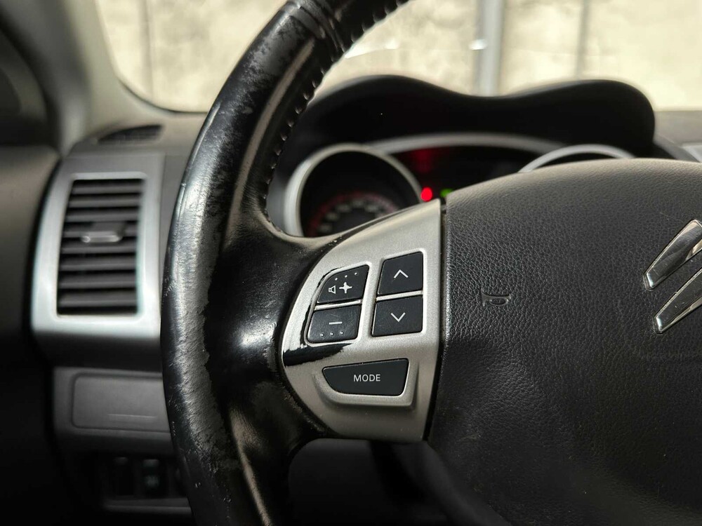 Citroen C-Crosser 2.2 HDiF Dynamique 156PS 2008, 13-VNT-8