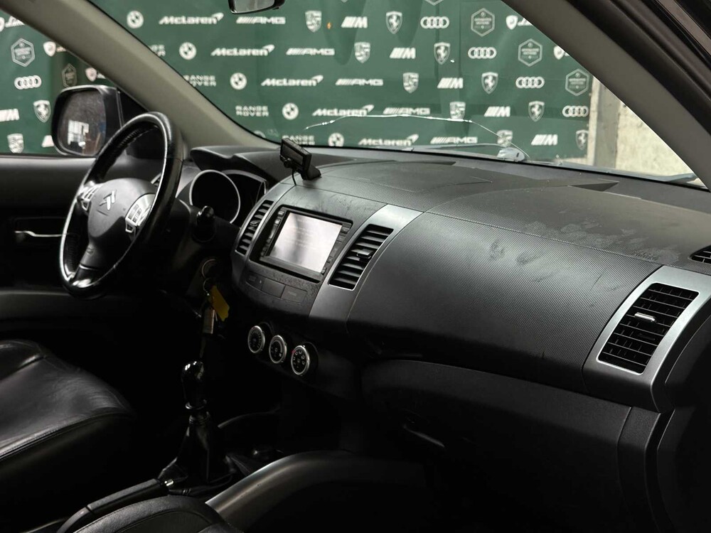 Citroen C-Crosser 2.2 HDiF Dynamique 156PS 2008, 13-VNT-8