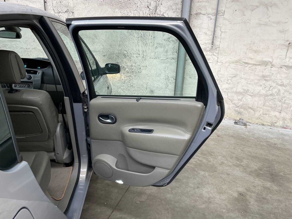 Renault Scénic 1.6-16V Priv.Luxe 113PS 2004, 97-NTG-1