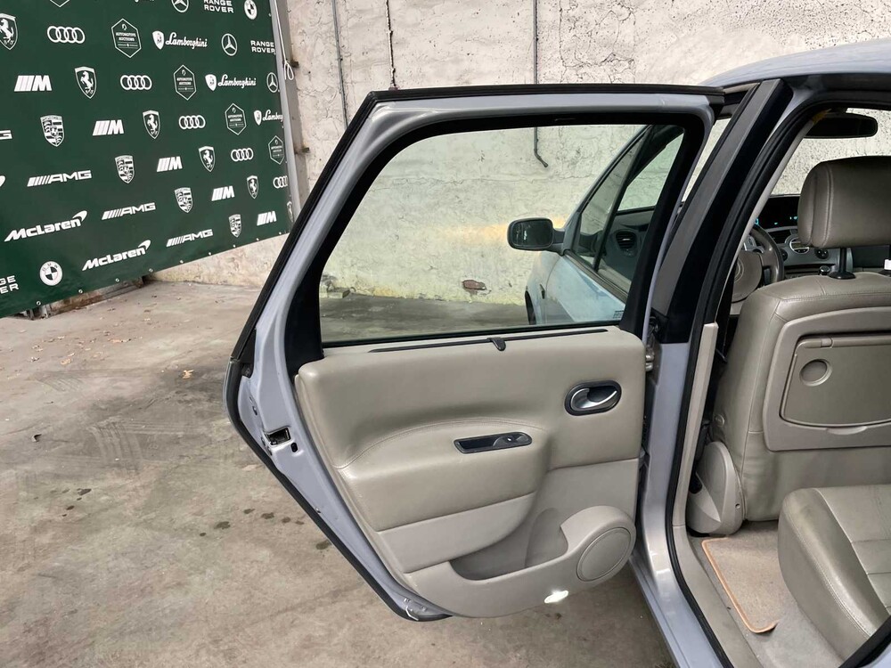 Renault Scénic 1.6-16V Priv.Luxe 113PS 2004, 97-NTG-1
