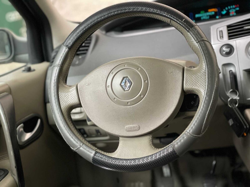 Renault Scénic 1.6-16V Priv.Luxe 113PS 2004, 97-NTG-1