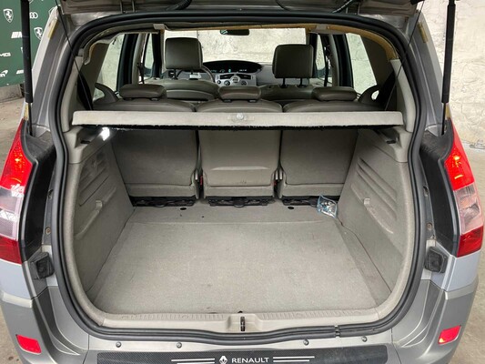 Renault Scénic 1.6-16V Priv.Luxe 113pk 2004, 97-NTG-1