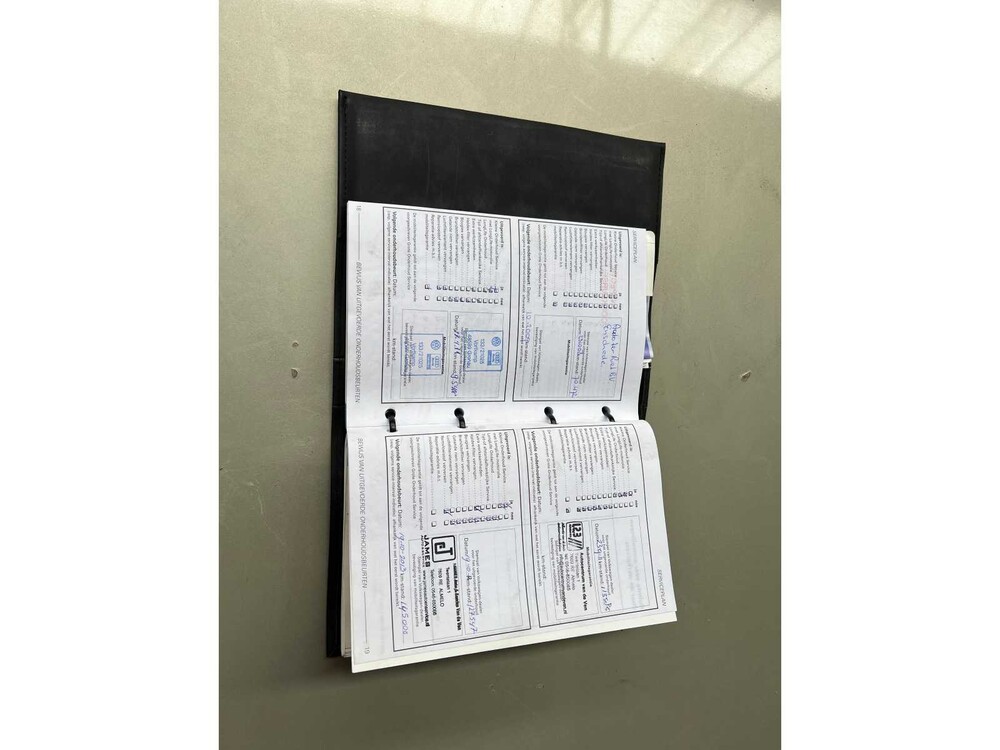 Volkswagen Passat Variant 2.3 V5 Trendline 170PS 2001, 89-GT-DH