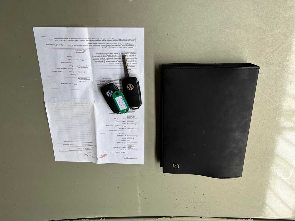 Volkswagen Passat Variant 2.3 V5 Trendline 170PS 2001, 89-GT-DH