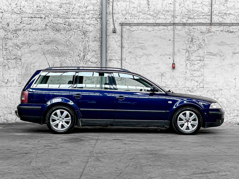Volkswagen Passat Variant 2.3 V5 Trendline 170PS 2001, 89-GT-DH