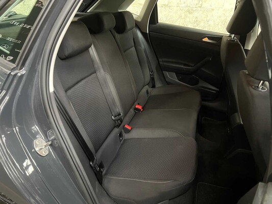 Volkswagen Polo 1.0 TSI Comf.l. Bus. 95pk 2021, L-610-PG