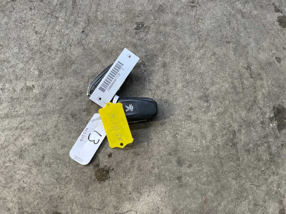 Peugeot 2008 1.2 PT B.L. Allure 131PS 2021, N-897-GX