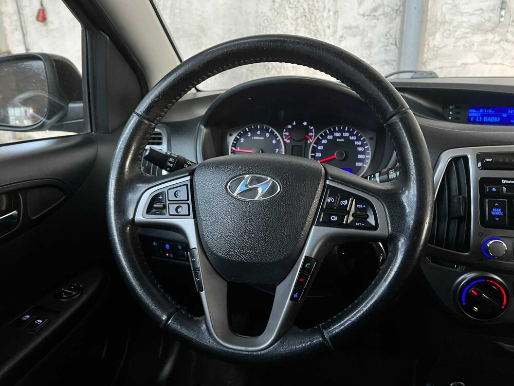 Hyundai i20 1.2 Blue Drive 86PS 2014, 6-XDH-88