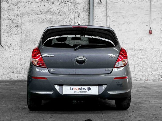 Hyundai i20 1.2 Blue Drive 86pk 2014, 6-XDH-88