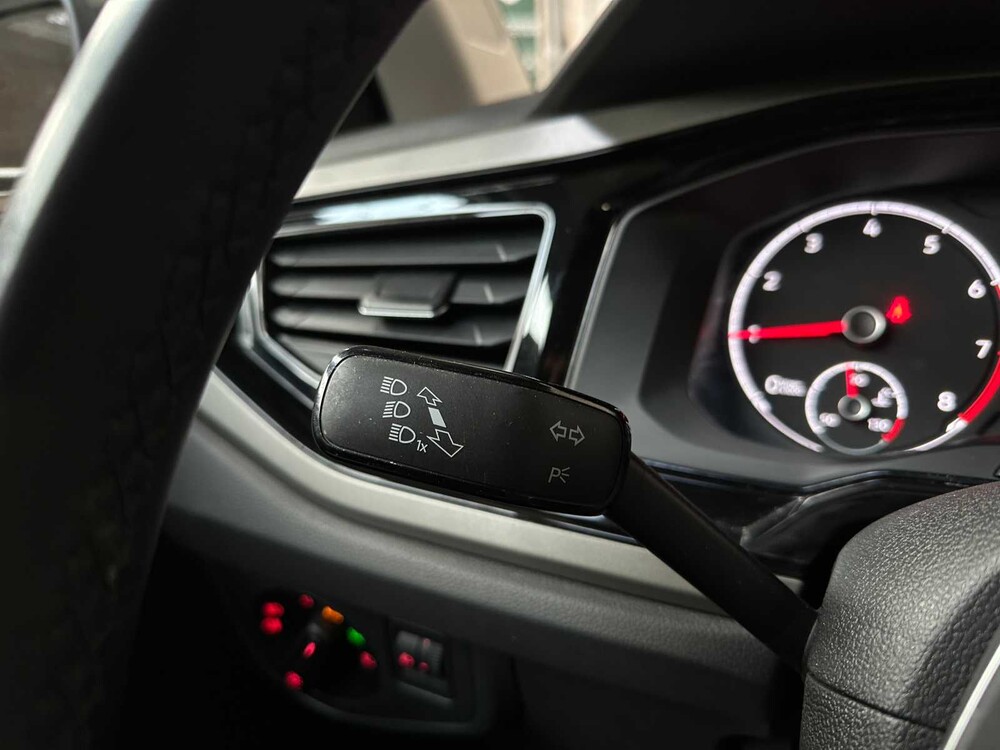 Volkswagen Polo 1.0 TSI Comf.l. Bus. 95PS 2021, K-815-TX