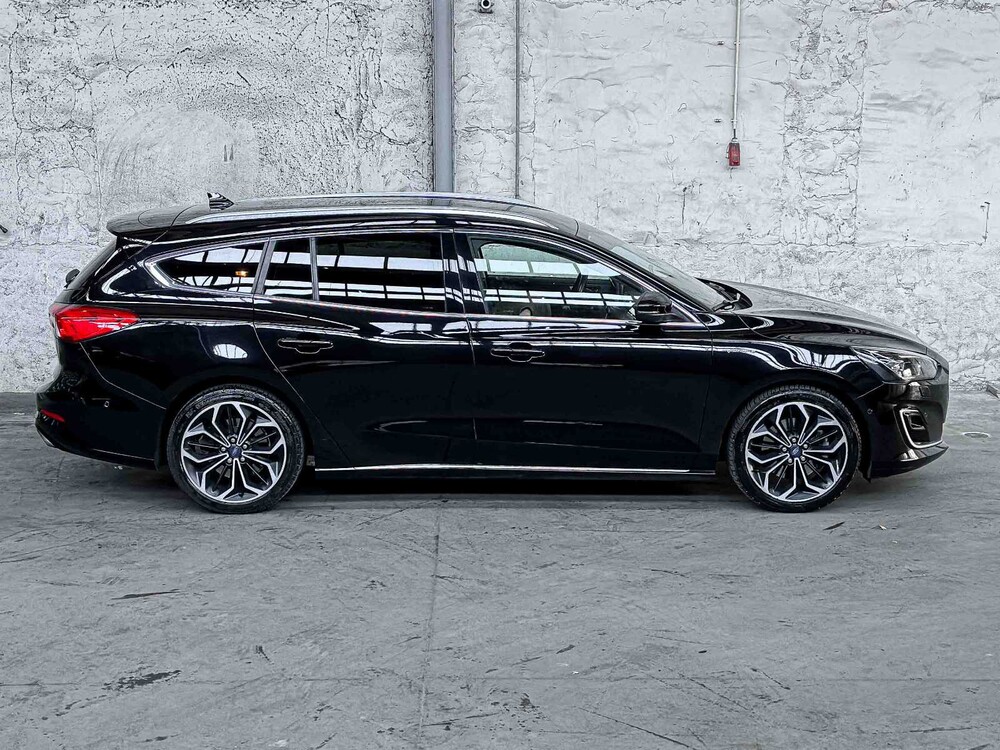 Ford Focus Kombi 1.0 EcoB. Vignale 125PS 2019, ZL-504-K