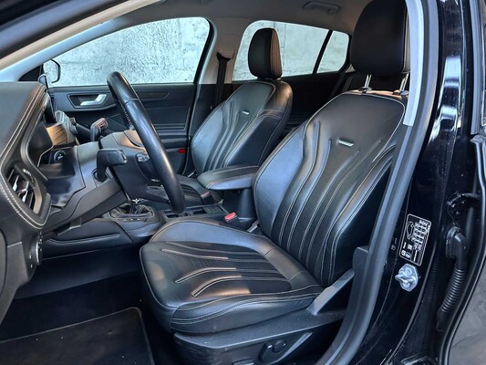 Ford Focus Wagon 1.0 EcoB. Vignale 125pk 2019, ZL-504-K