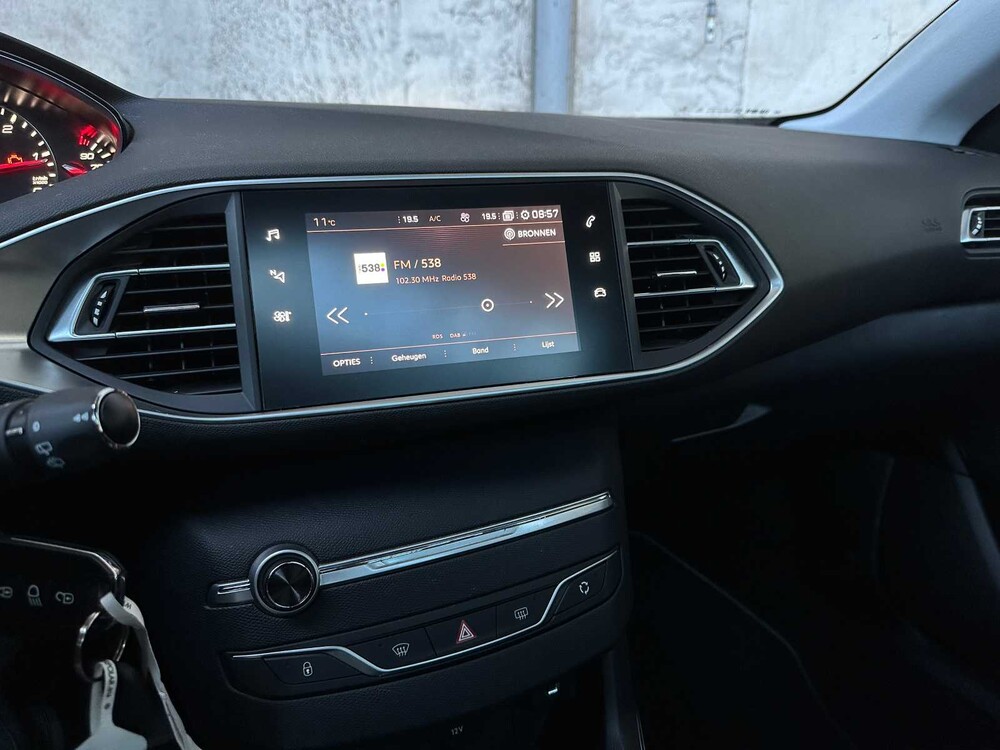 Peugeot 308 1.5 BlueHDi BL. Prä. 131PS 2019, XR-337-V